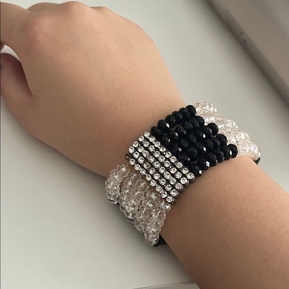 Elegant Black and Silver Beaded Bracelet
